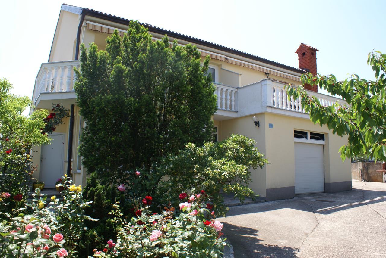 Apartments Nikola Krk Town Zewnętrze zdjęcie