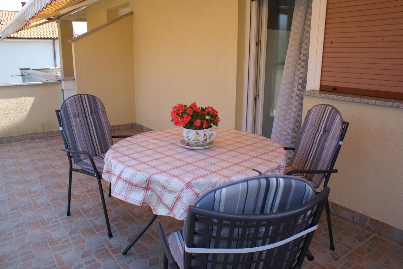 Apartments Nikola Krk Town Zewnętrze zdjęcie