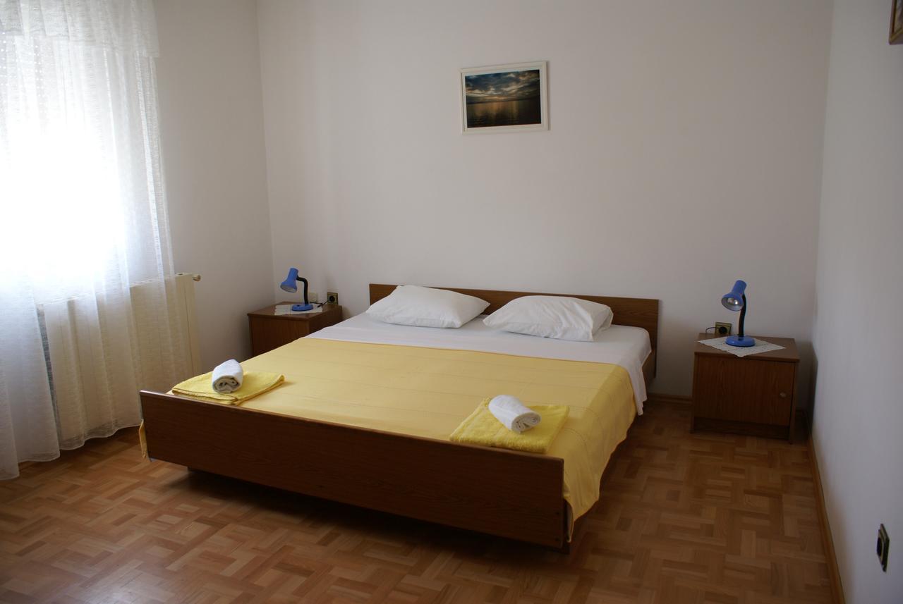 Apartments Nikola Krk Town Zewnętrze zdjęcie