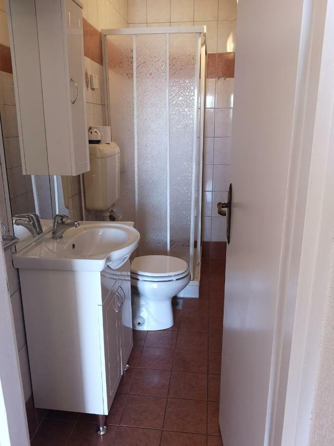 Apartments Nikola Krk Town Zewnętrze zdjęcie